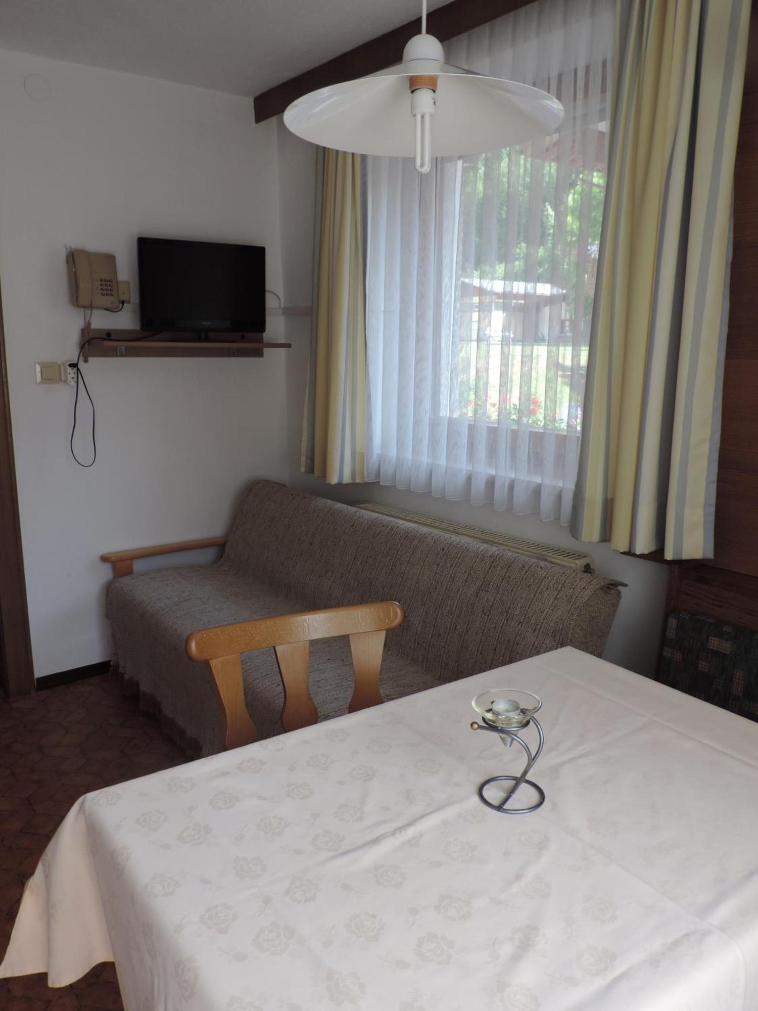 Apartments Alpenrose Flirsch Room photo